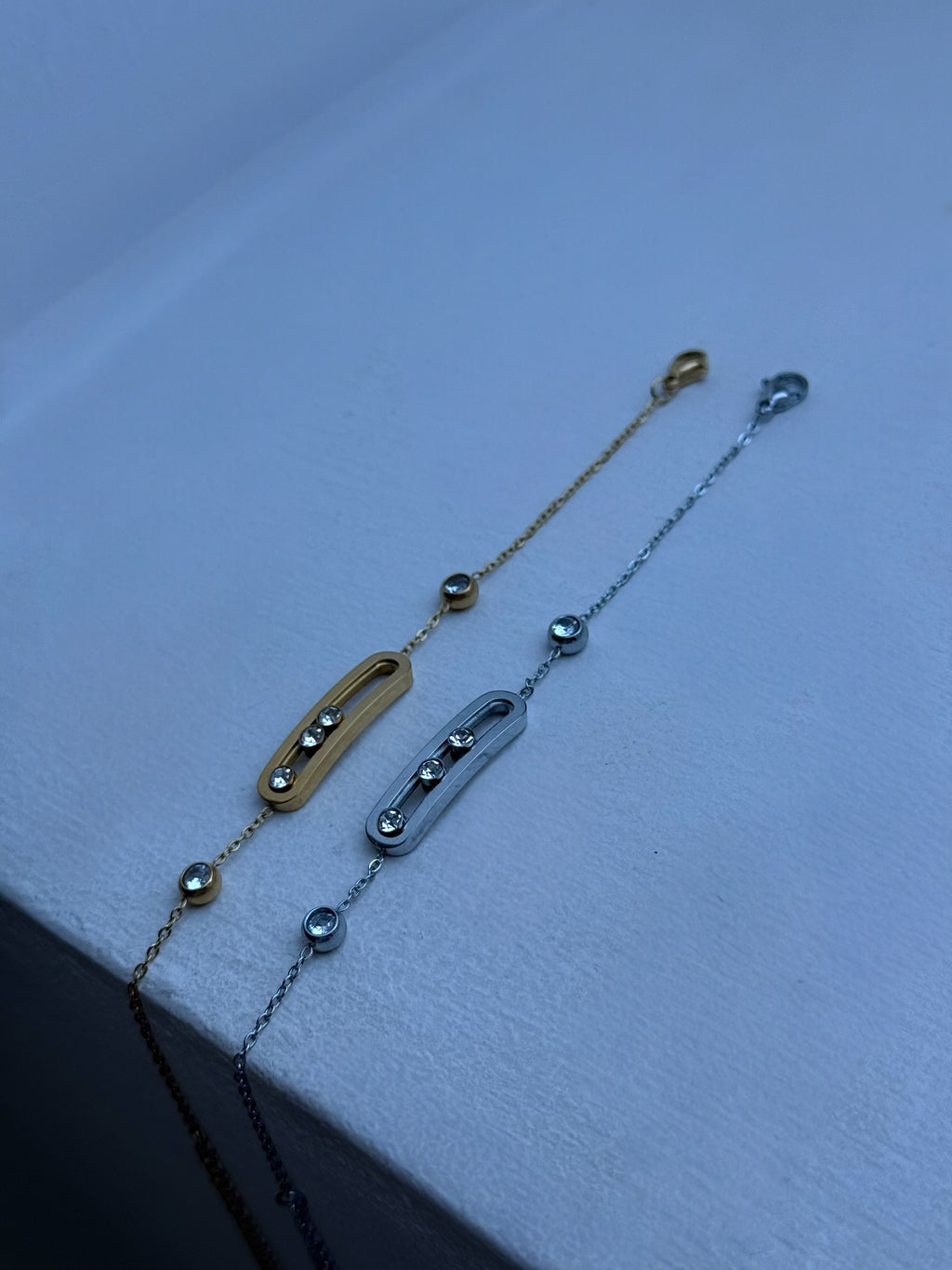 Silver Moving Stone Bracelet