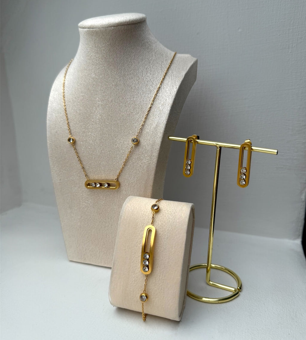 Gold Moving Stone Necklace