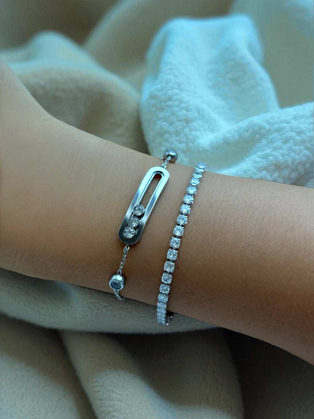 Silver Moving Stone Bracelet