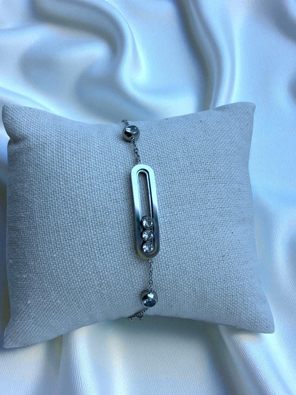 Silver Moving Stone Set