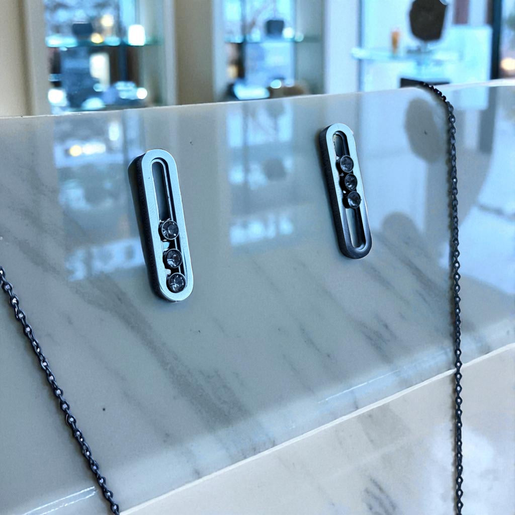 Silver Moving Stone Set